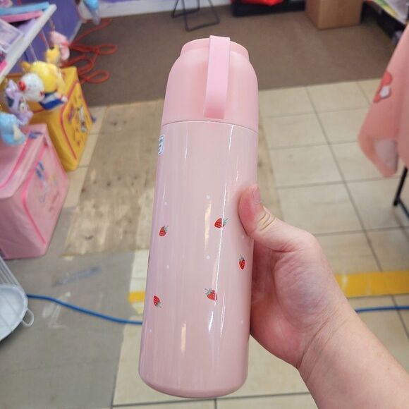 Brand New Sanrio Hello Kitty Thermal Bottle Size: 460ml - Picture 4 of 14